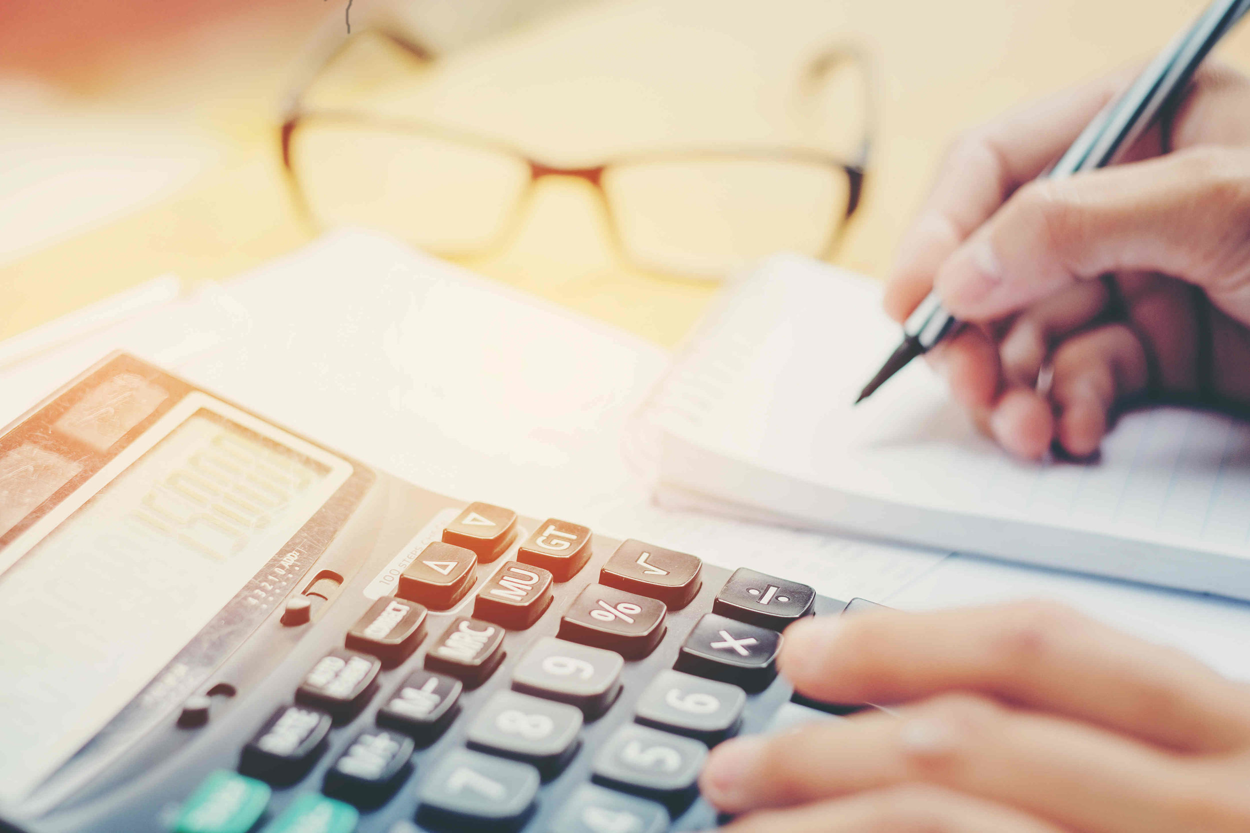 loan-agreement-calculation-pen.jpg